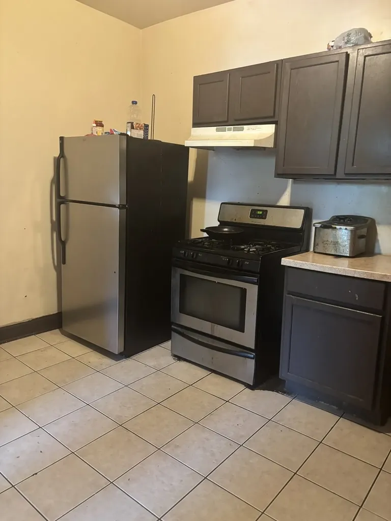 6715 South Bishop Street Chicago IL 60636