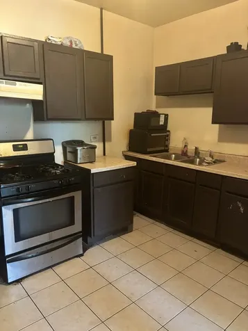 6715 South Bishop Street Chicago IL 60636