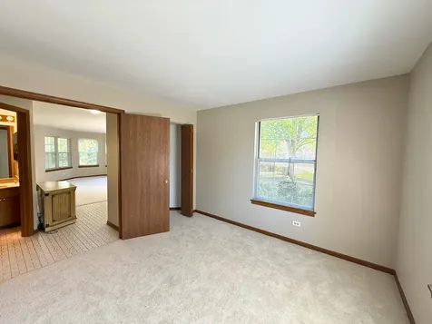 1111 Saint Andrews Court Algonquin IL 60102