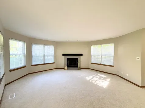 1111 Saint Andrews Court Algonquin IL 60102