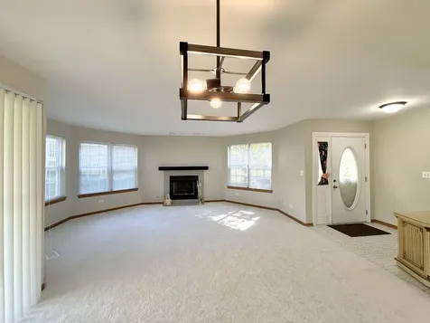 1111 Saint Andrews Court Algonquin IL 60102