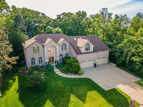 902 Doral Drive Bartlett IL 60103