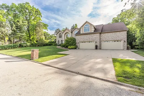 902 Doral Drive Bartlett IL 60103