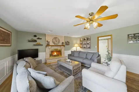 10816 Long Avenue Oak Lawn IL 60453