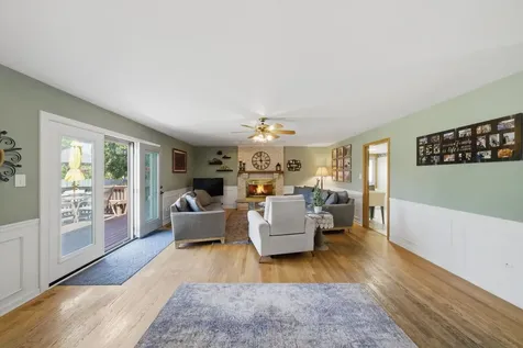10816 Long Avenue Oak Lawn IL 60453