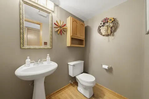 10816 Long Avenue Oak Lawn IL 60453