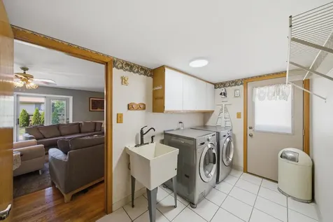 10816 Long Avenue Oak Lawn IL 60453