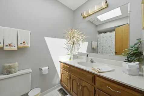 10816 Long Avenue Oak Lawn IL 60453