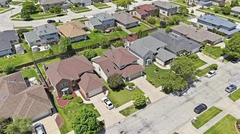 10816 Long Avenue Oak Lawn IL 60453
