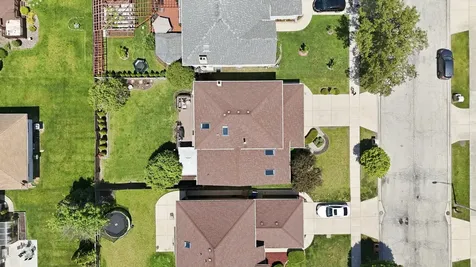 10816 Long Avenue Oak Lawn IL 60453