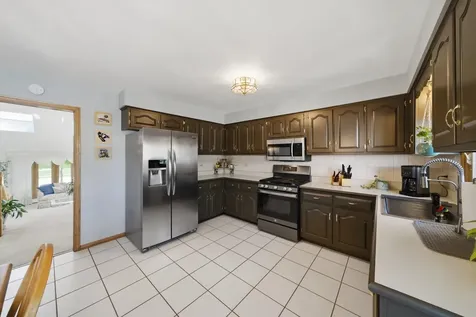 10816 Long Avenue Oak Lawn IL 60453
