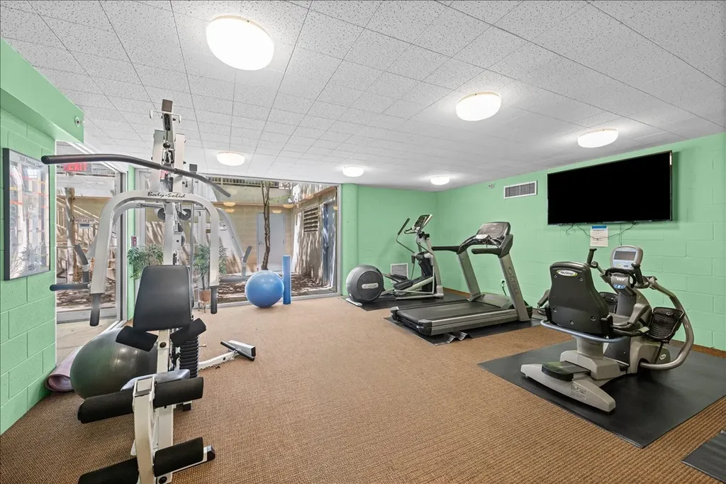 705 11TH Street Wilmette IL 60091