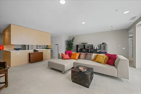 705 11TH Street Wilmette IL 60091