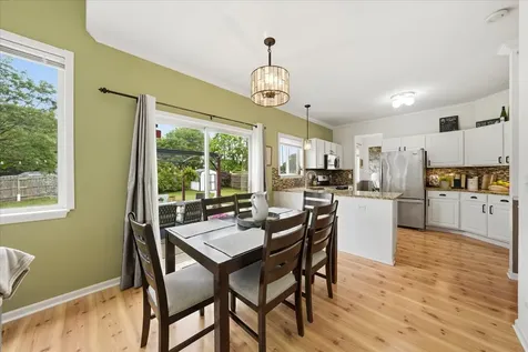 1467 Birch Lane South Elgin IL 60177