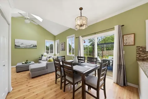 1467 Birch Lane South Elgin IL 60177