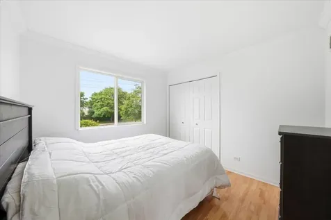 1467 Birch Lane South Elgin IL 60177