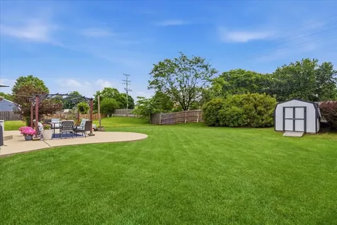 1467 Birch Lane South Elgin IL 60177