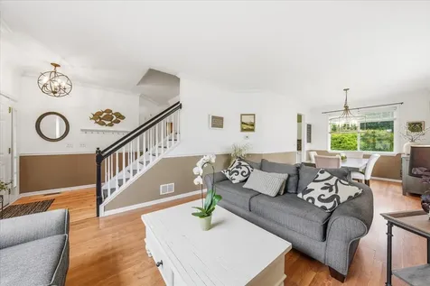 1467 Birch Lane South Elgin IL 60177