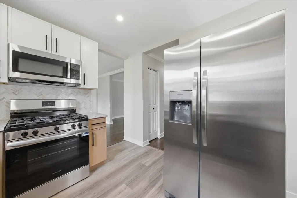 8452 South Marshfield Avenue Chicago IL 60620