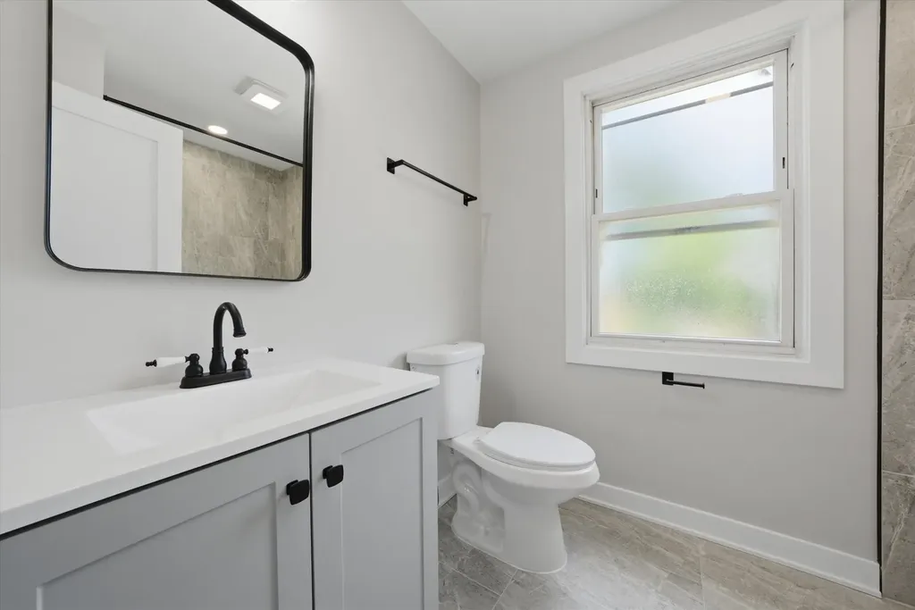 8452 South Marshfield Avenue Chicago IL 60620