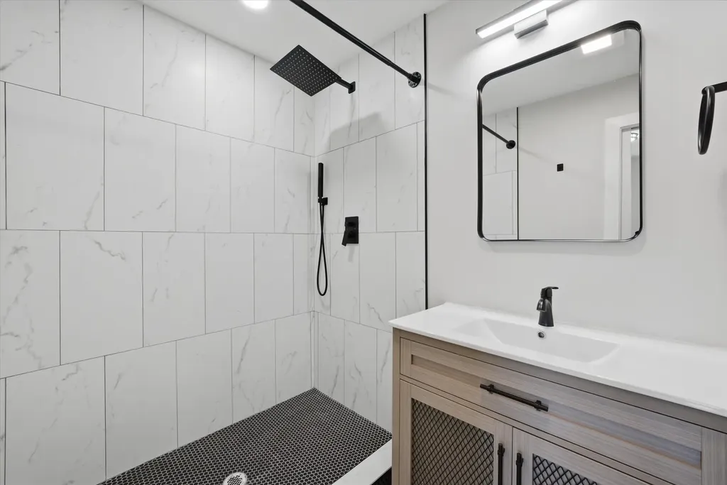 8452 South Marshfield Avenue Chicago IL 60620