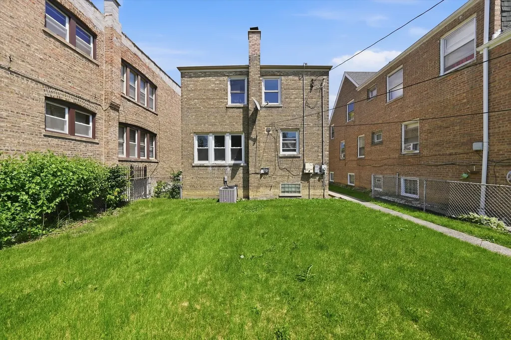 8452 South Marshfield Avenue Chicago IL 60620