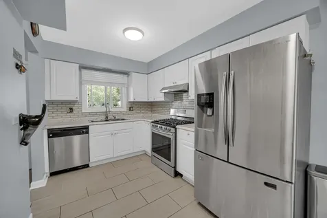1010 Heathrow Court Wheaton IL 60189