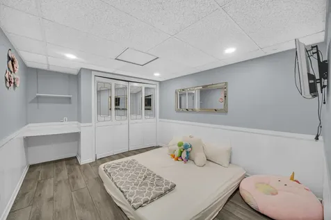1010 Heathrow Court Wheaton IL 60189