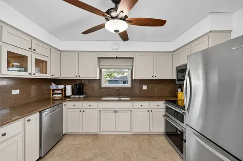 19200 South Champlain Avenue Glenwood IL 60425