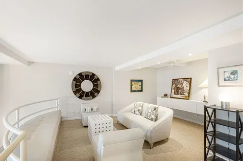 1660 North Hudson Avenue Chicago IL 60614