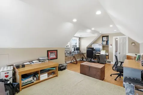 171 South Fairview Avenue Elmhurst IL 60126