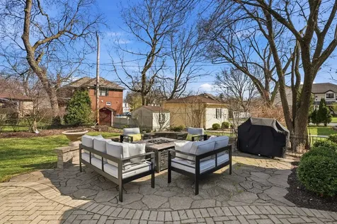 171 South Fairview Avenue Elmhurst IL 60126