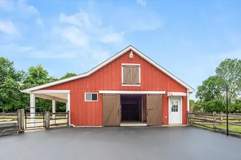 6N056 Surrey Road Wayne IL 60184