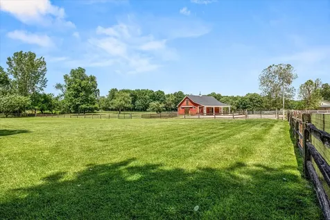 6N056 Surrey Road Wayne IL 60184