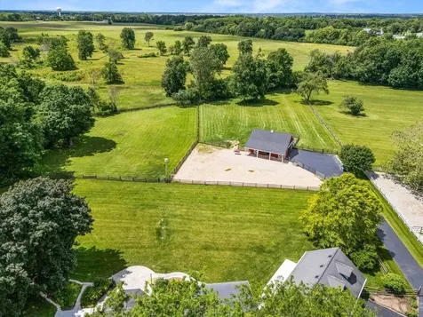 6N056 Surrey Road Wayne IL 60184