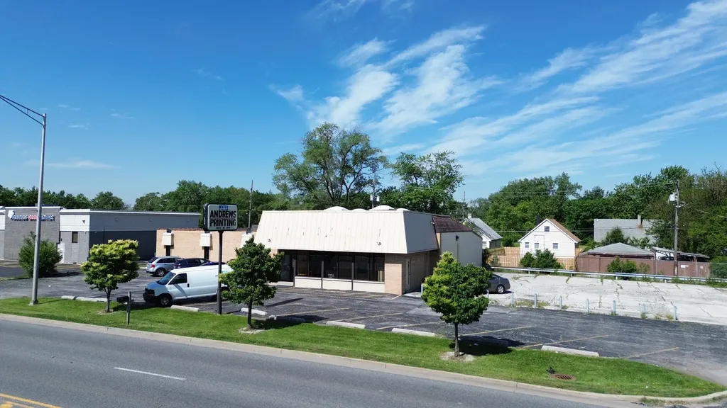16530 Halsted Street Harvey IL 60426