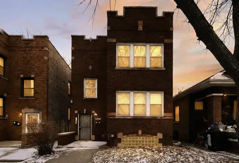8005 South Blackstone Avenue Chicago IL 60619