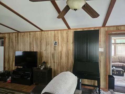 1/109 North Woodhaven Lakes Sublette IL 61367