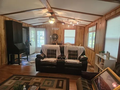 1/109 North Woodhaven Lakes Sublette IL 61367