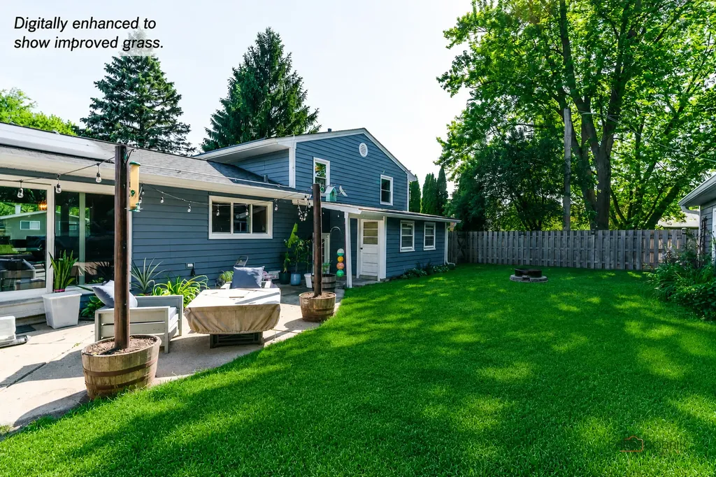 489 1ST Street Antioch IL 60002