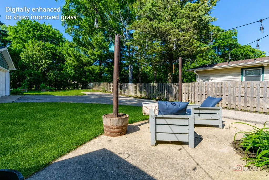 489 1ST Street Antioch IL 60002