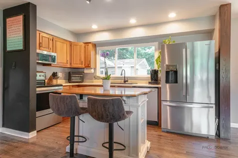 489 1ST Street Antioch IL 60002