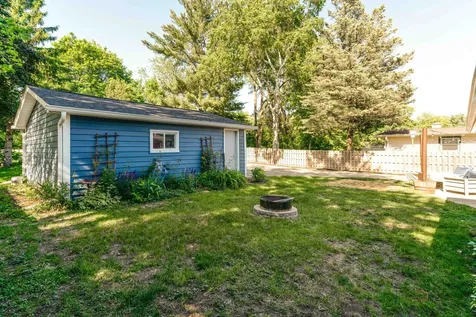 489 1ST Street Antioch IL 60002