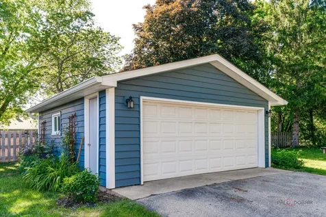 489 1ST Street Antioch IL 60002
