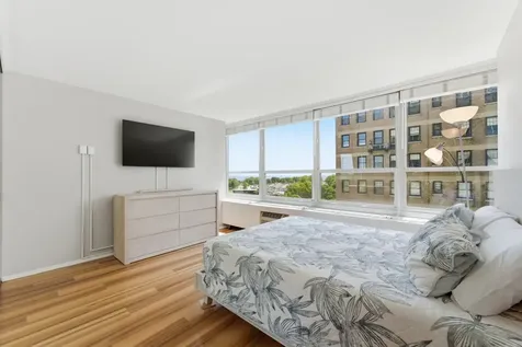 3550 North Lake Shore Drive Chicago IL 60657