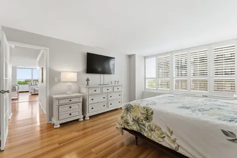 3550 North Lake Shore Drive Chicago IL 60657