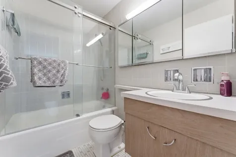 3550 North Lake Shore Drive Chicago IL 60657