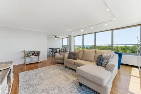 3550 North Lake Shore Drive Chicago IL 60657
