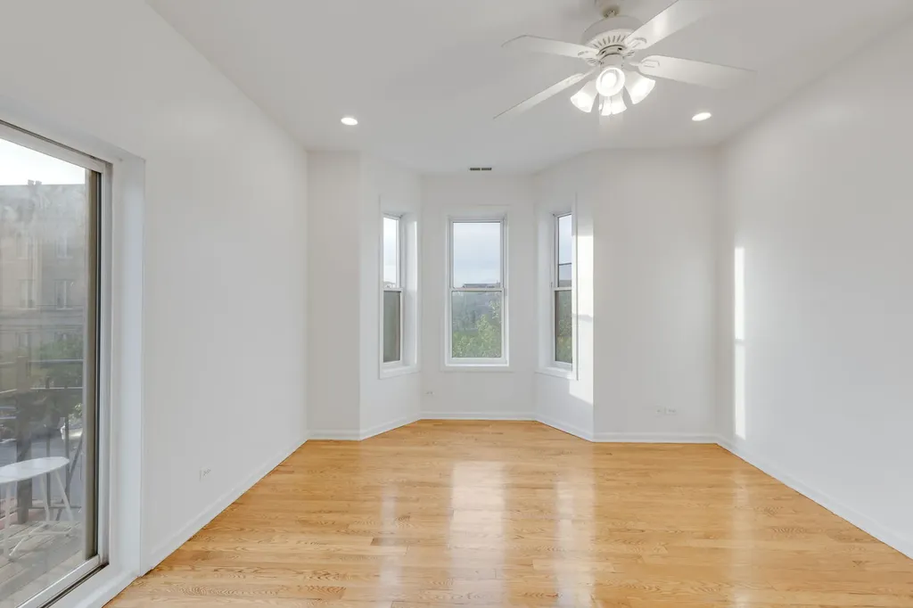 4800 South Saint Lawrence Avenue Chicago IL 60615