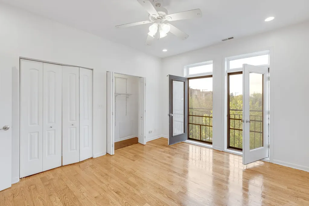 4800 South Saint Lawrence Avenue Chicago IL 60615